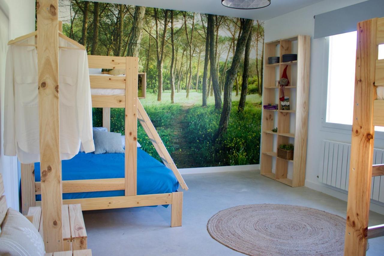 Entheos Hostel Lerin Kültér fotó