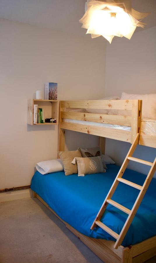 Entheos Hostel Lerin Kültér fotó